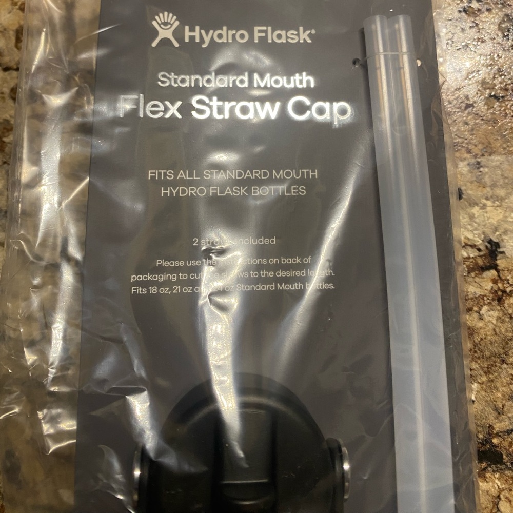 NWT hydro flask flex cap and straws.